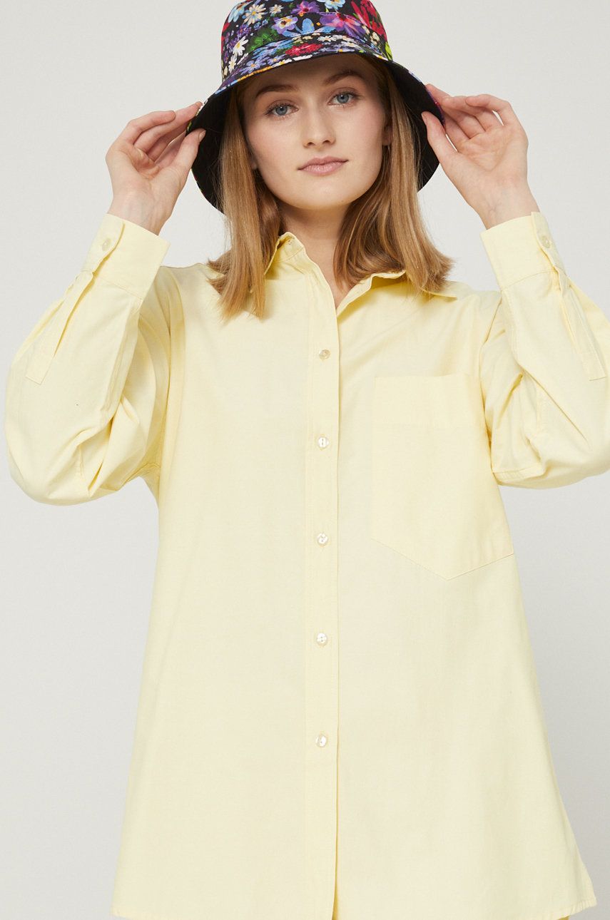 Medicine koszula damska kolor żółty regular z kołnierzykiem klasycznym