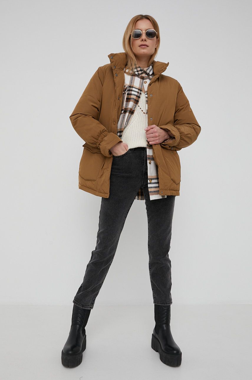 Vero Moda kurtka damska kolor brązowy zimowa