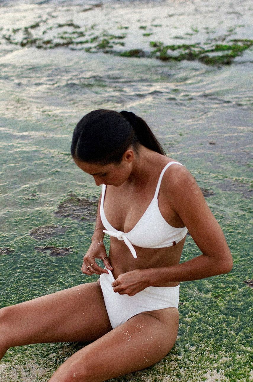 MUUV Figi kąpielowe Retro Bikini kolor biały