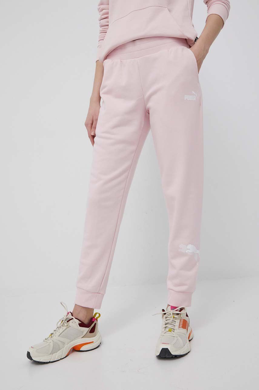 Puma spodnie damskie kolor różowy z nadrukiem