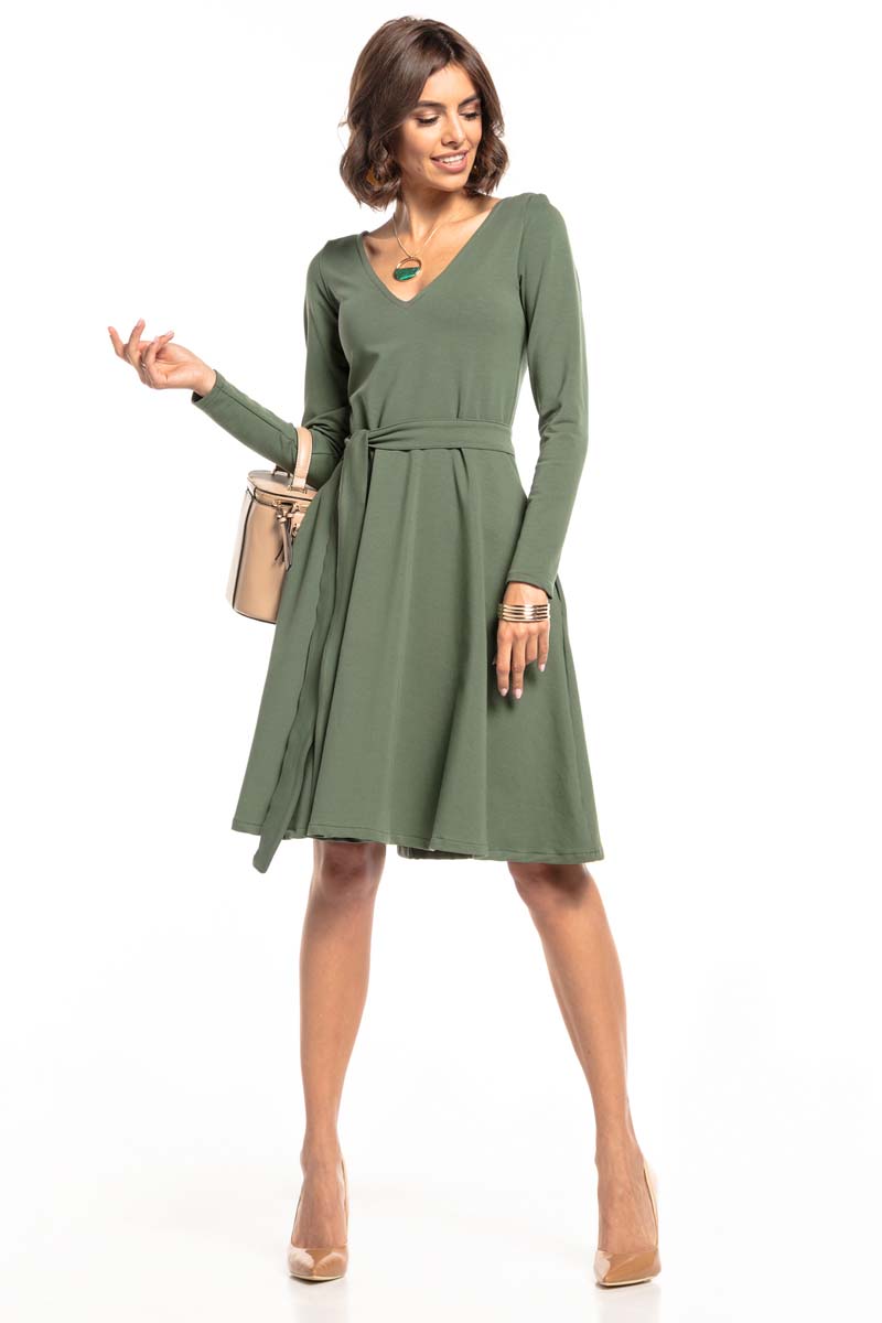Rozkloszowana sukienka w szpic - zielona na raty