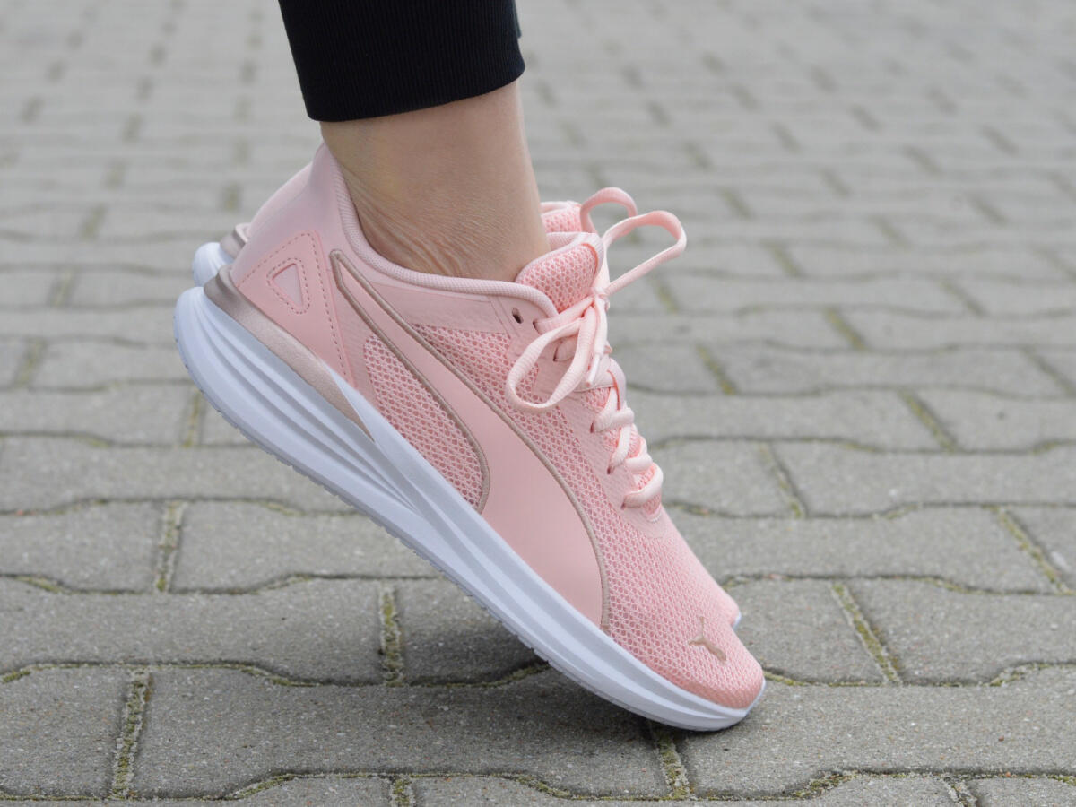 Buty lifestyle damskie Puma Transport Modern 377030 10