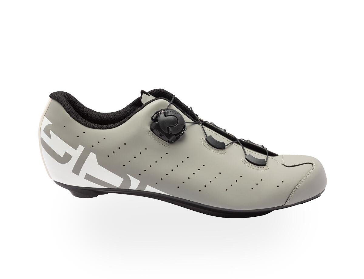Buty FAST 2 w kolorze cementowo-szarym