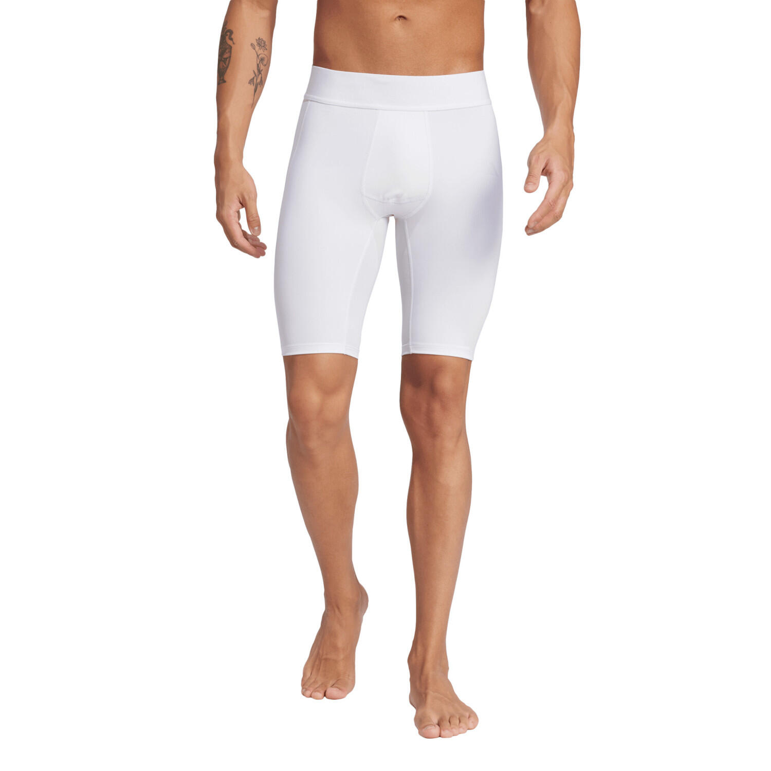 Szorty adidas Techfit