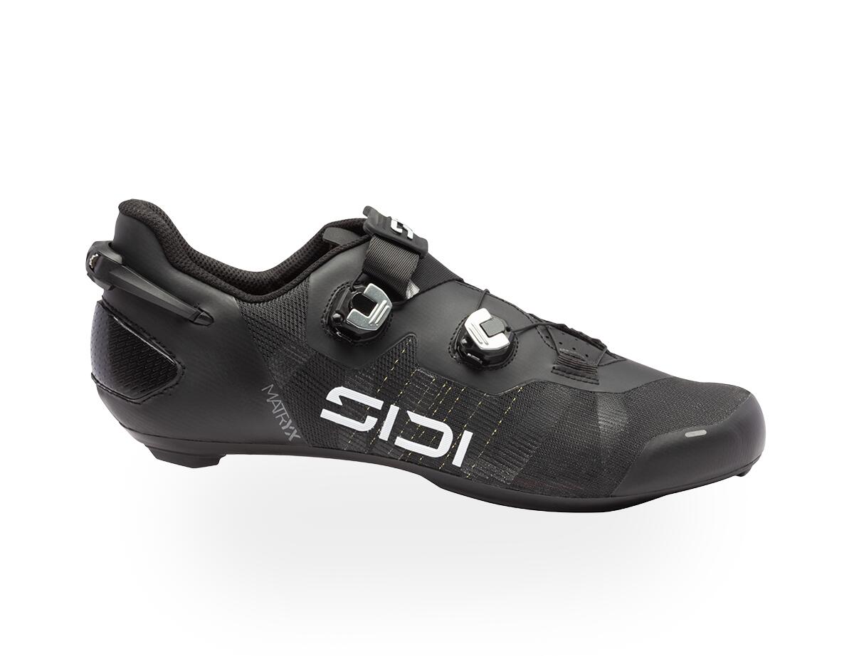 Czarne buty WIRE 3