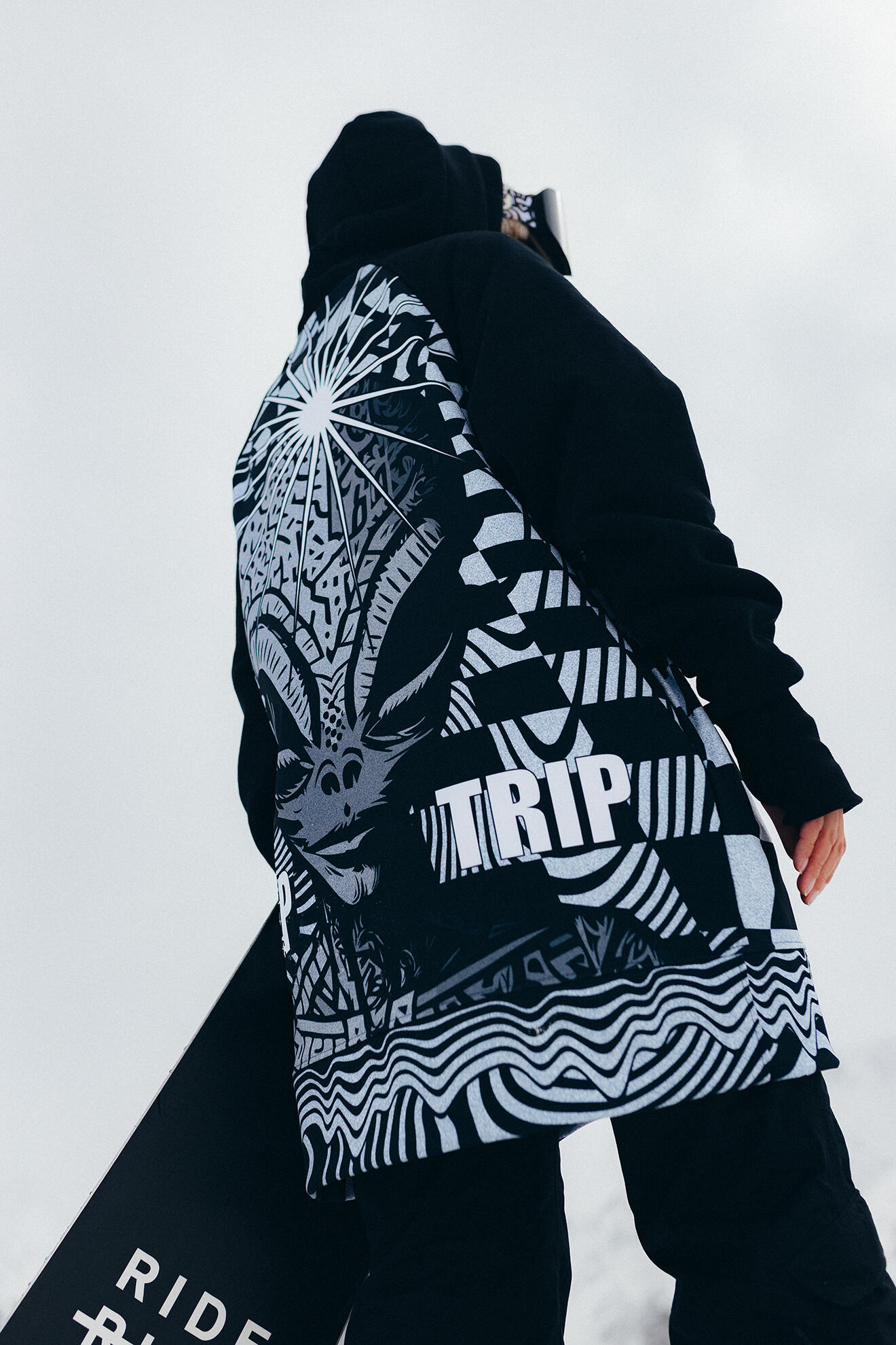 Bluza outdoorowa z kapturem męska DEEP TRIP Alien softshell