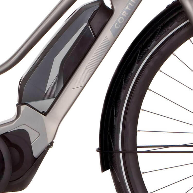 Błotnik Cortina 28 660x46 mm Jet Black Matt