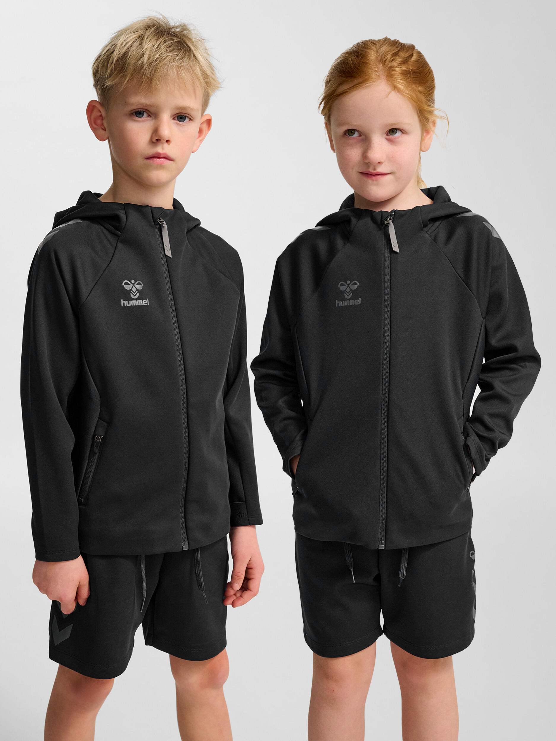 Dziecięca bluza dresowa zapinana na zamek Hummel Cima 2.0