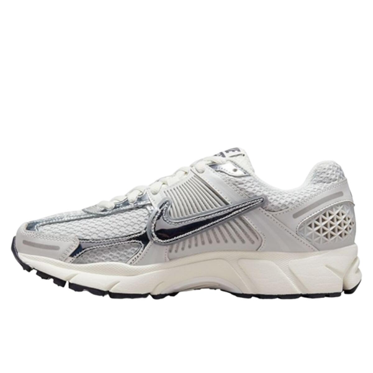 Nike Zoom Vomero 5 Photon Dust Metallic Silver
