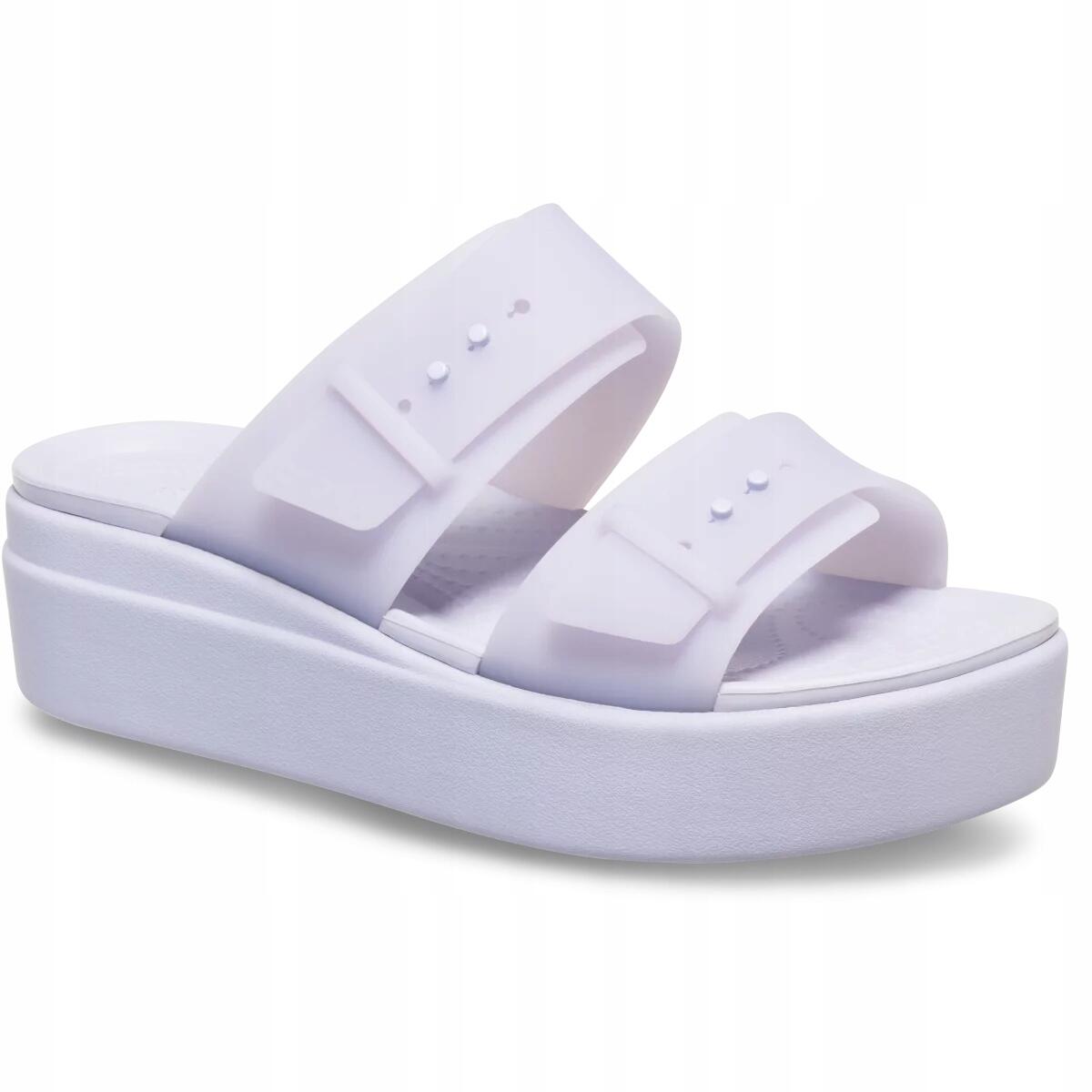 Sandały dla Kobiet Crocs Brooklyn Buckle Frosted Low Wedge.