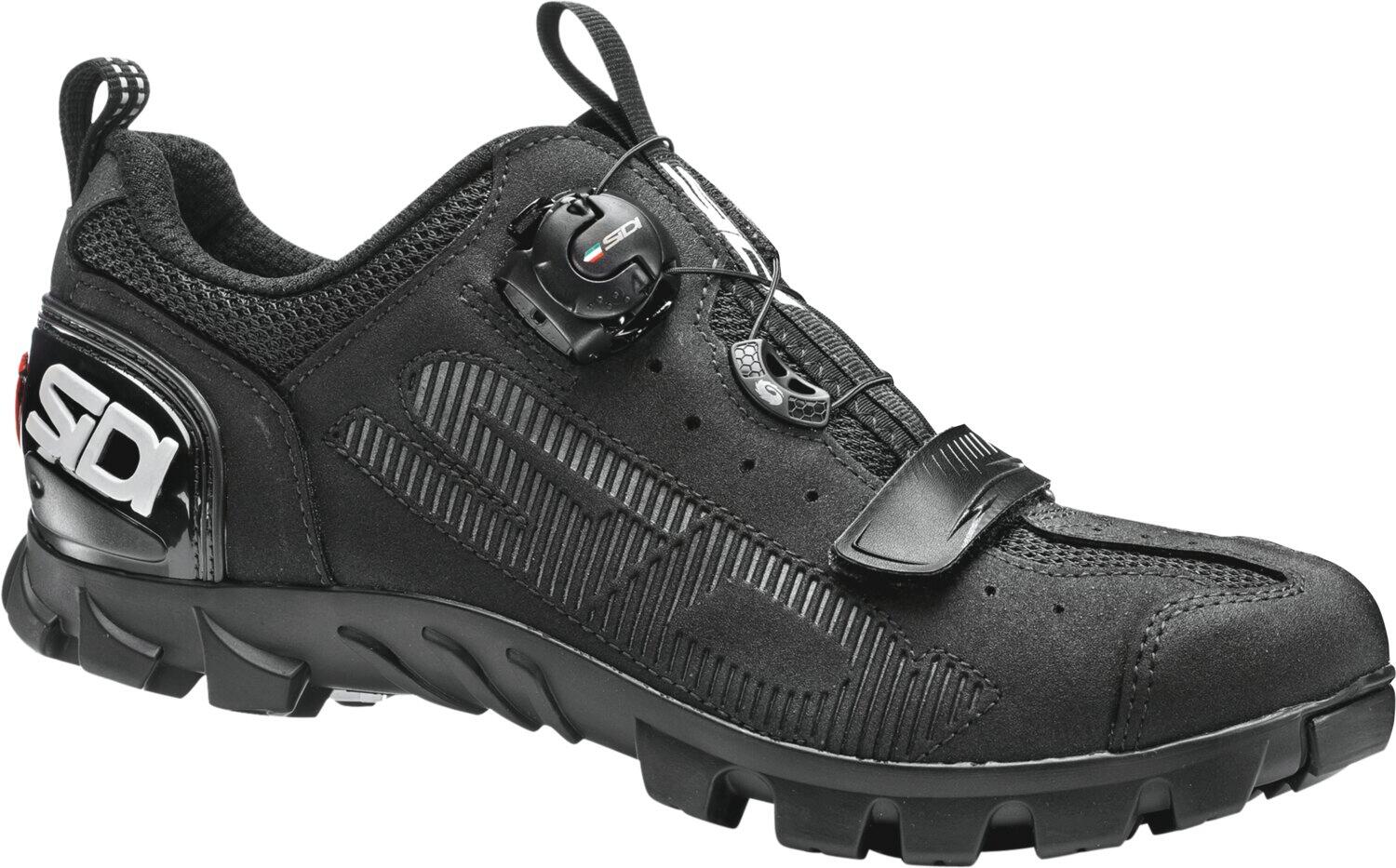 Czarne buty górskie SD15