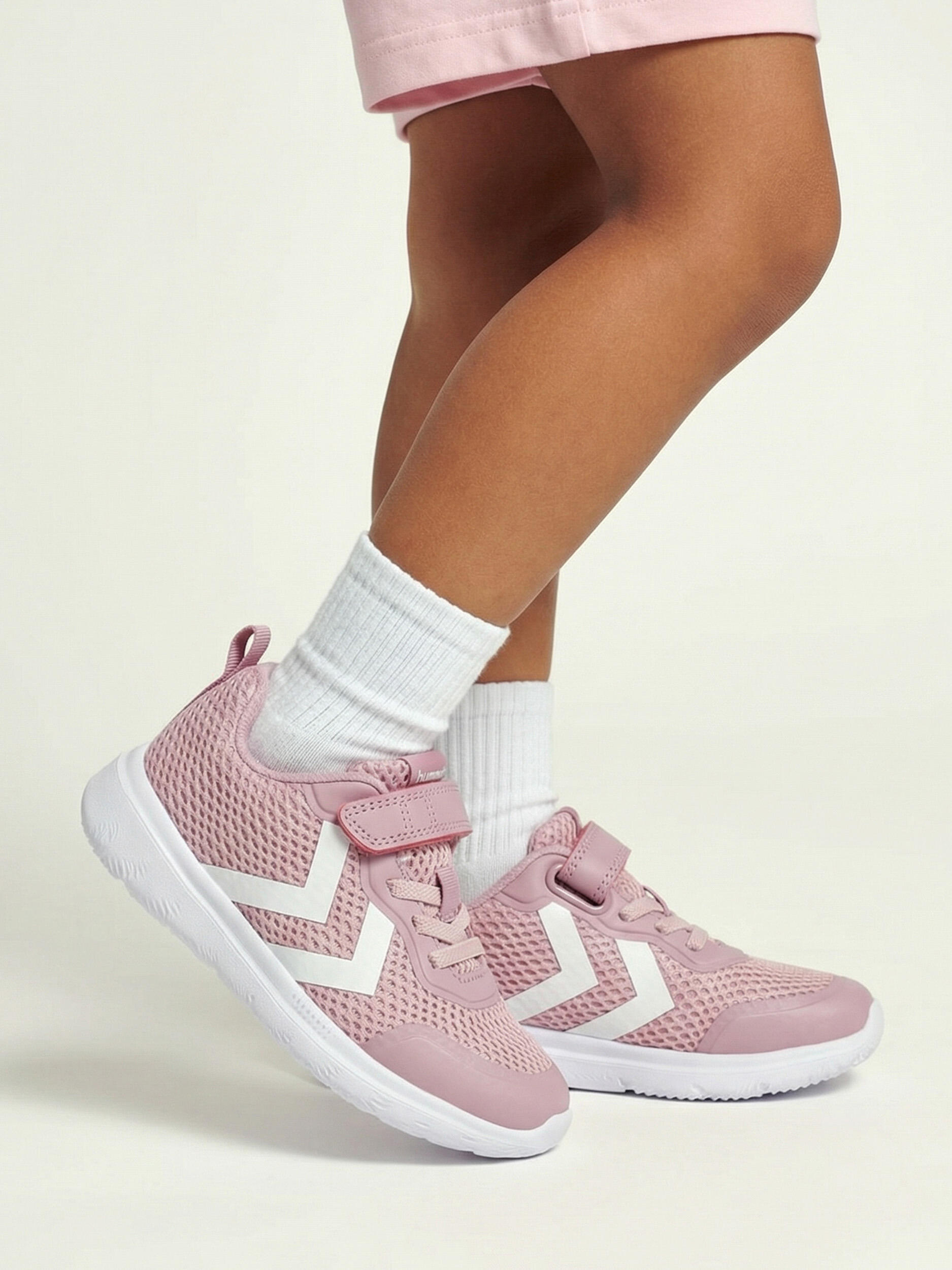 Buty siatkowe z recyklingu dla dzieci Hummel Actus