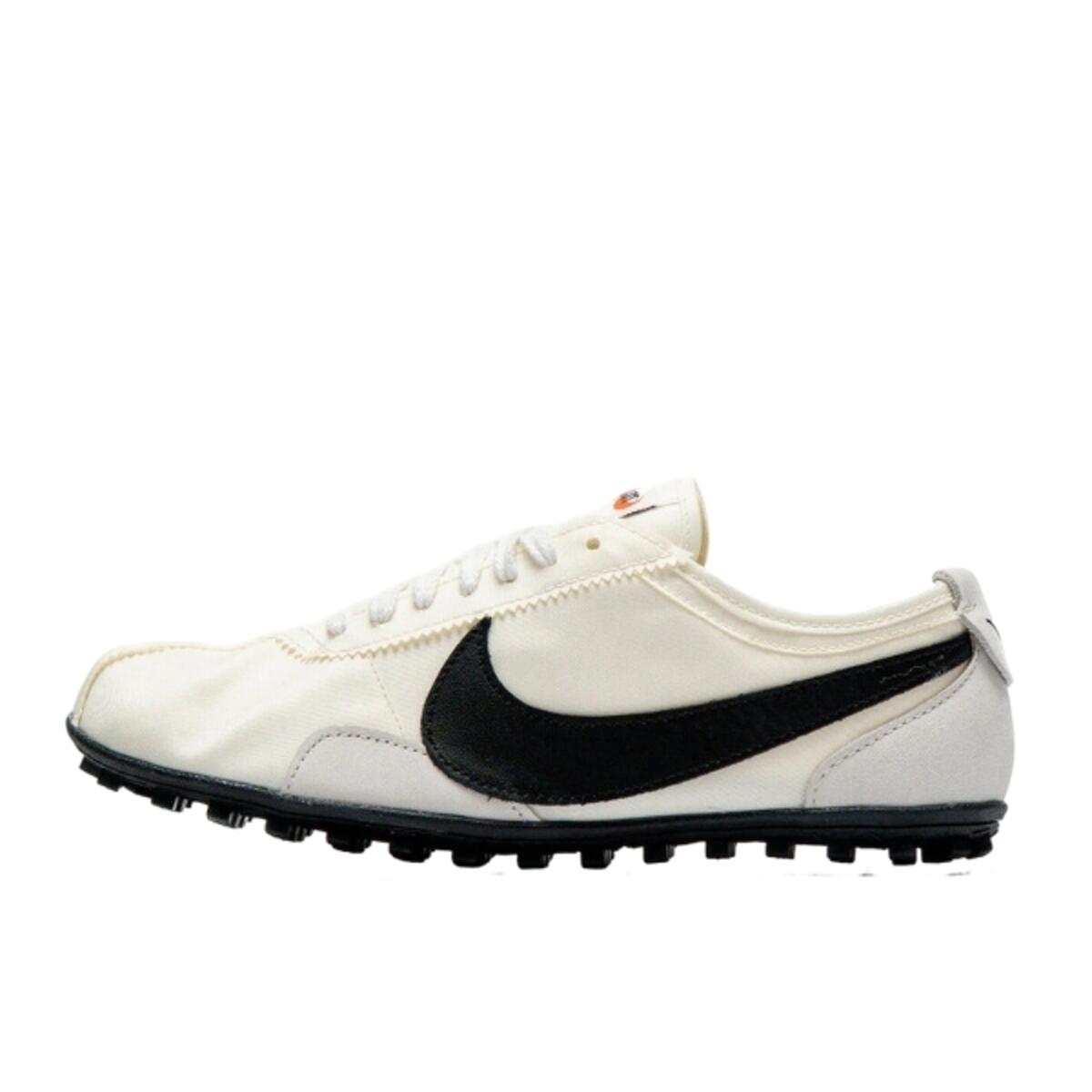 Nike Moon Shoe Soft Pearl Black