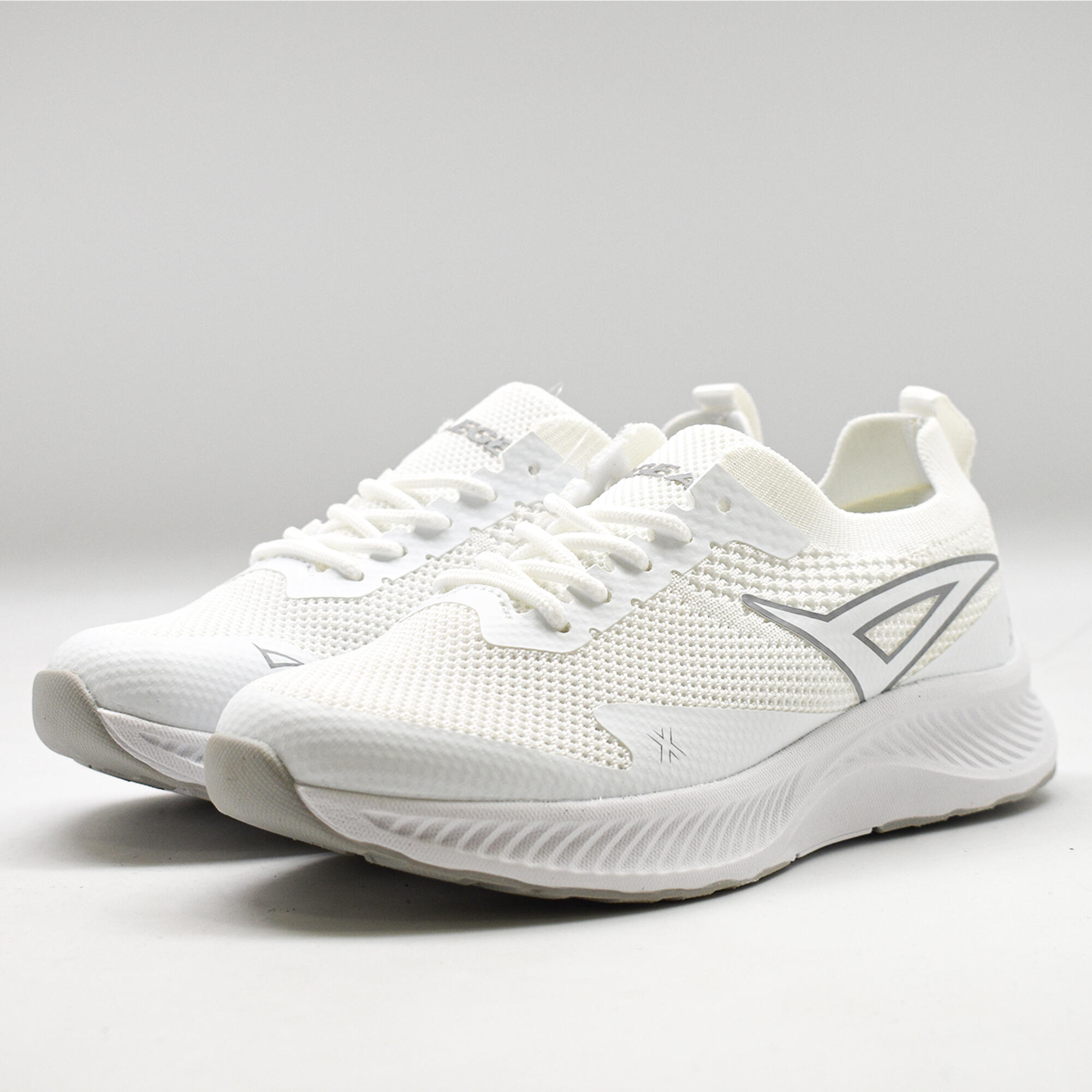 Sneaker ULTRALIGHT biała