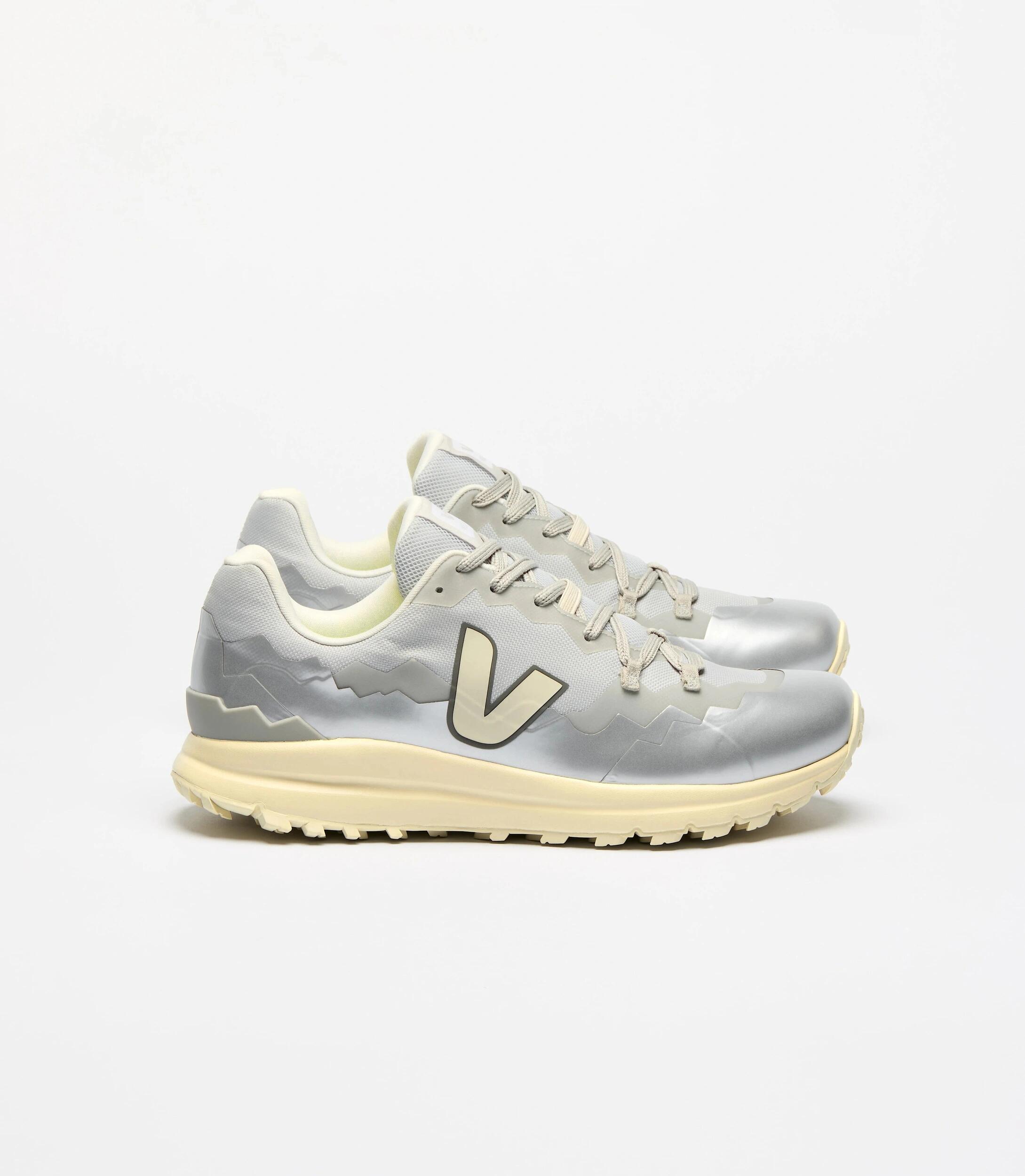 Buty damskie Veja FITZ ROY LI TREKSH SHARK_PIER_SILVER (FT2320588A)