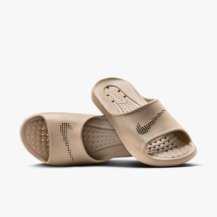 Klapki Nike Model Victori One Mens Showe Kolor Jasnobrązowy