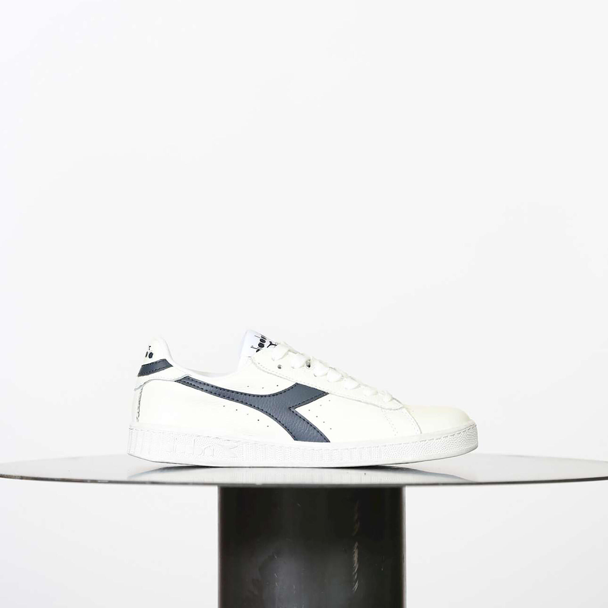 Diadora Gra L Niska Woskowana Biała Dorosłych