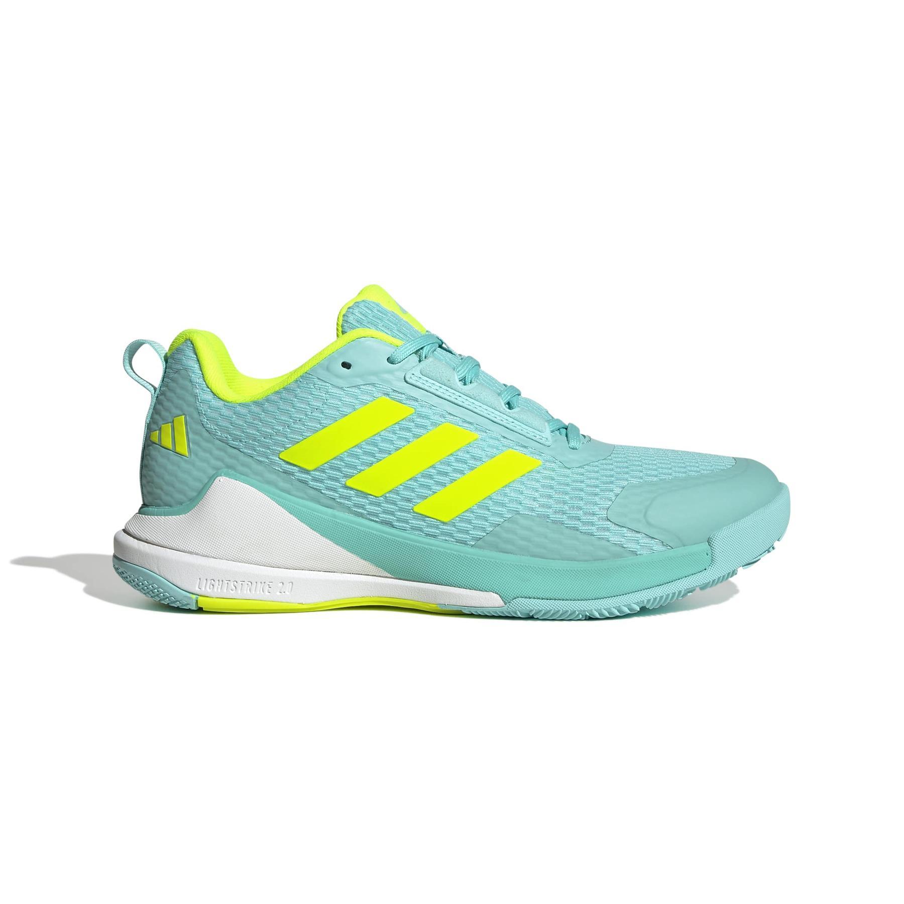 Damskie buty halowe adidas Novaflight 2
