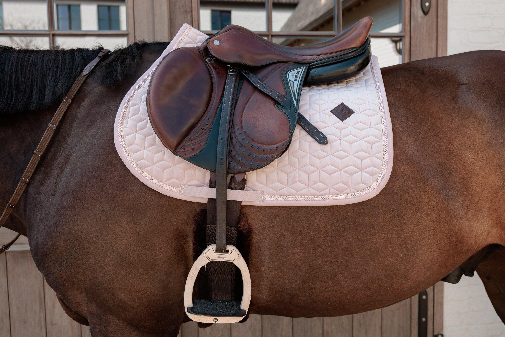 Podkładka pod siodło dla koni Kentucky Horsewear Velvet
