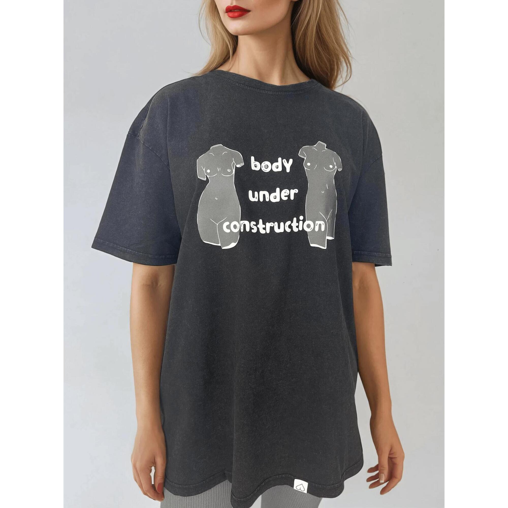 Czarny T-shirt Damski Retro - Body Under Construction BeShaped