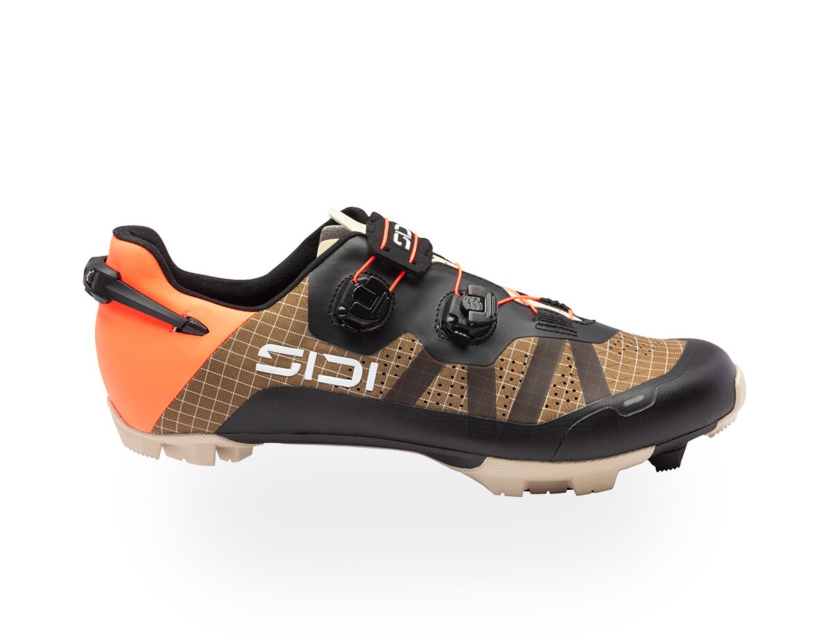 Buty AERON w kolorze brązu jojoba