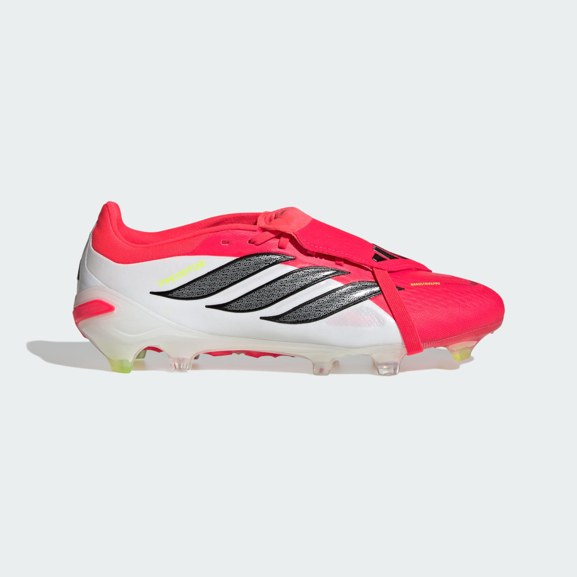 Buty piłkarskie z wywijanym językiem na naturalną nawierzchnię PREDATOR PRO