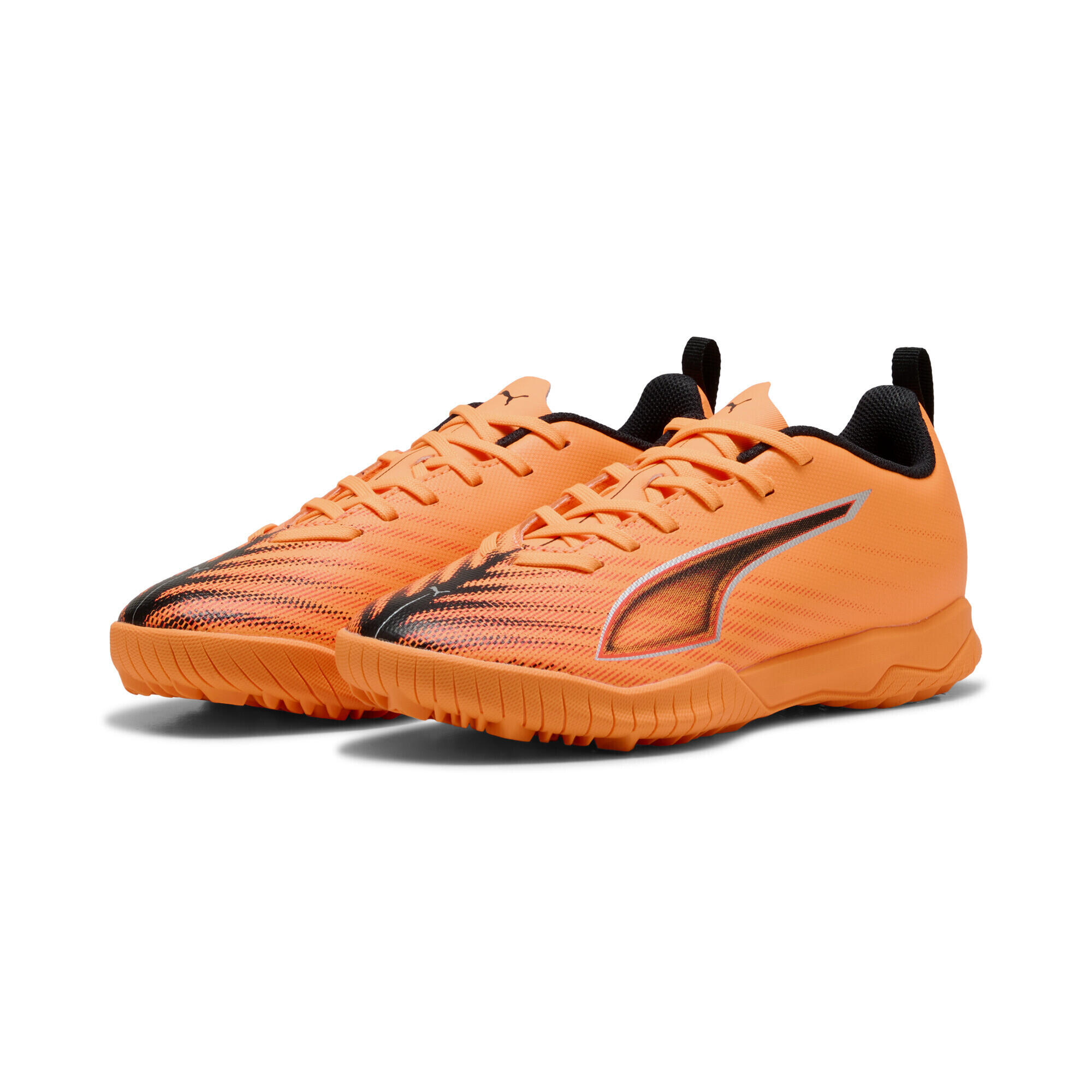 Młodzieżowe buty piłkarskie ULTRA 6 PLAY TT PUMA