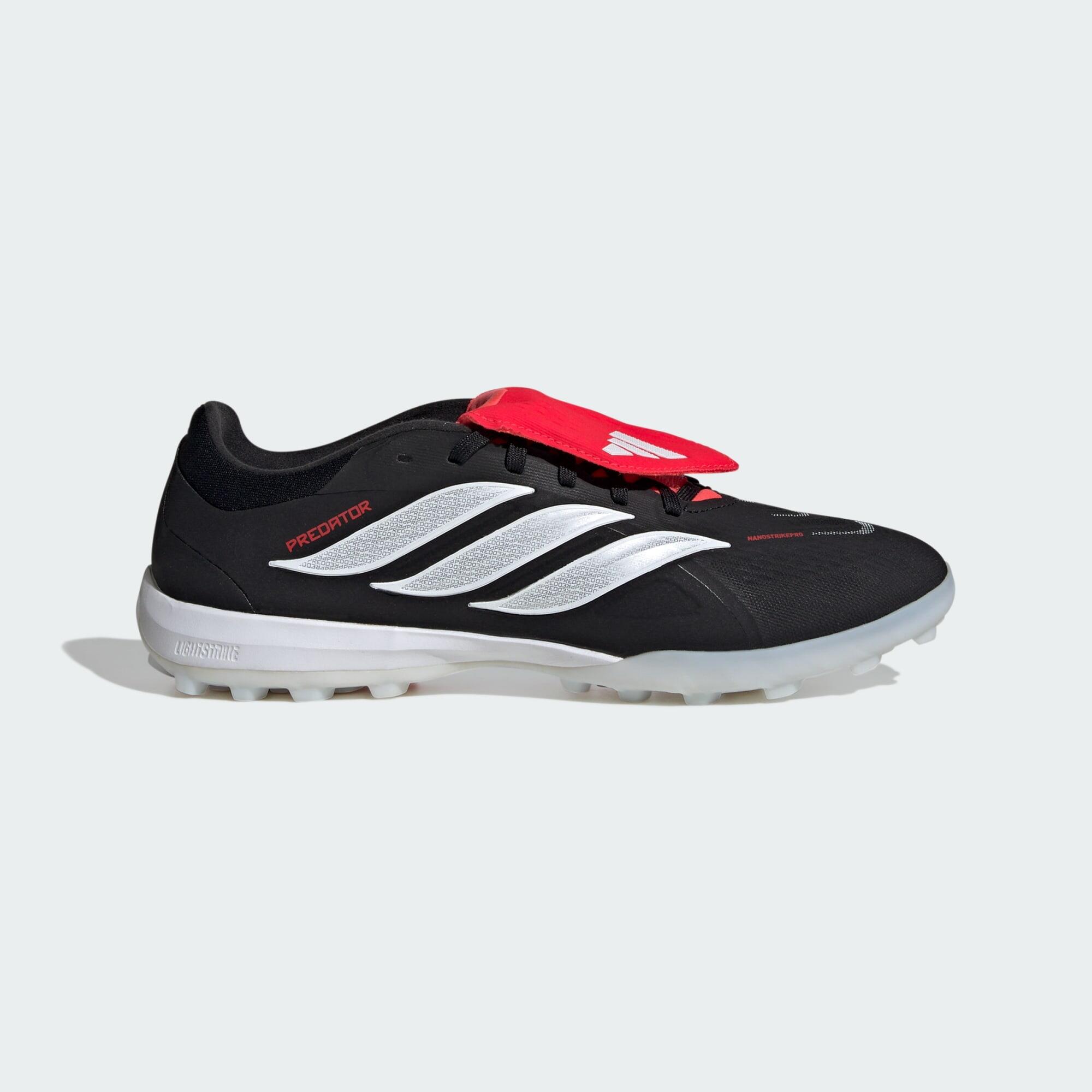 Buty piłkarskie PREDATOR PRO z wywijanym językiem na sztuczną murawę