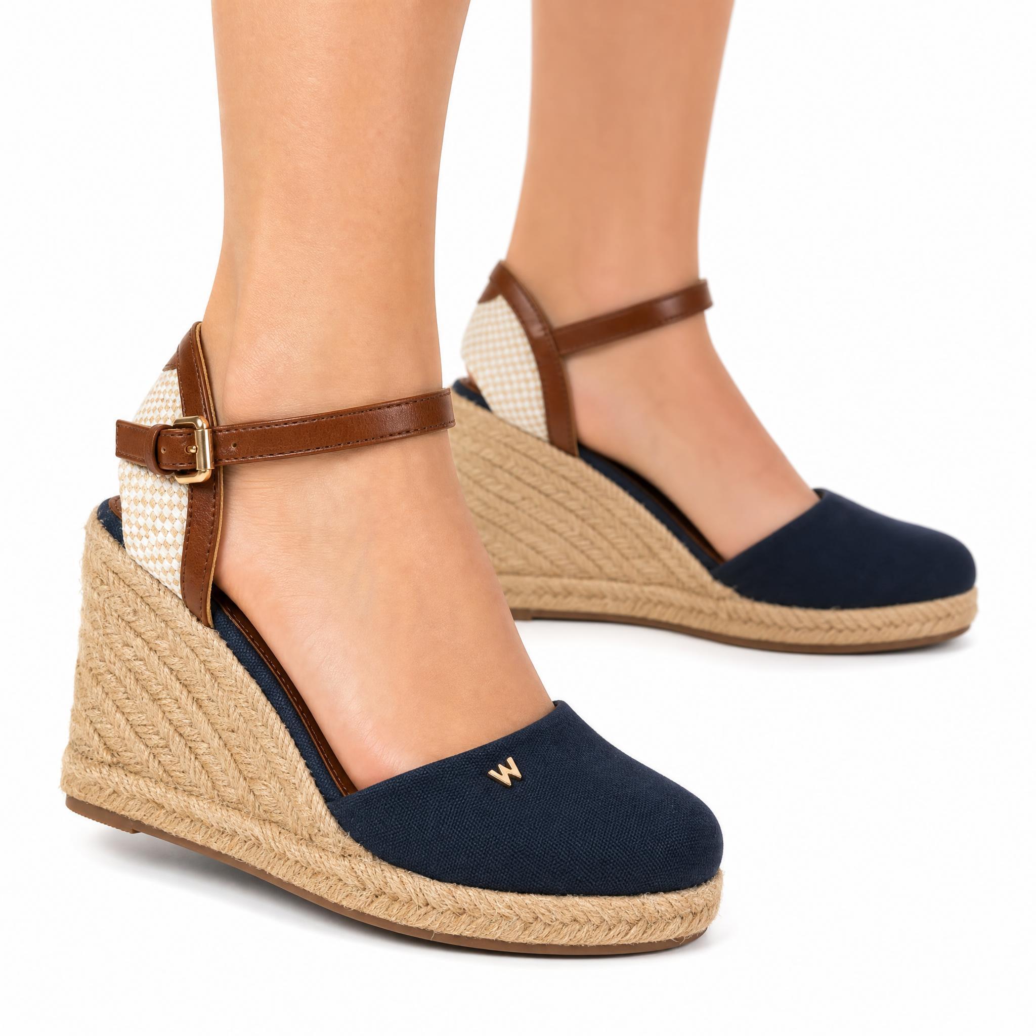 Sandały damskie do chodzenia Wrangler BRAVA WOMEN WEDGE
