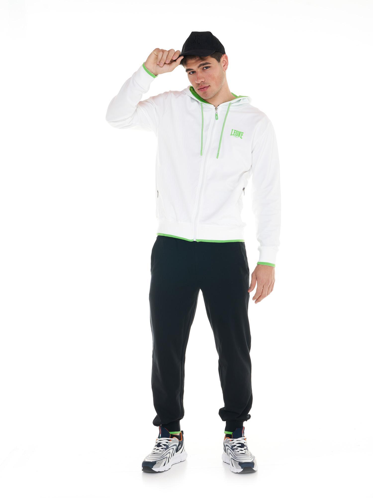 Bluza z kaptur na co dzień na siłownię