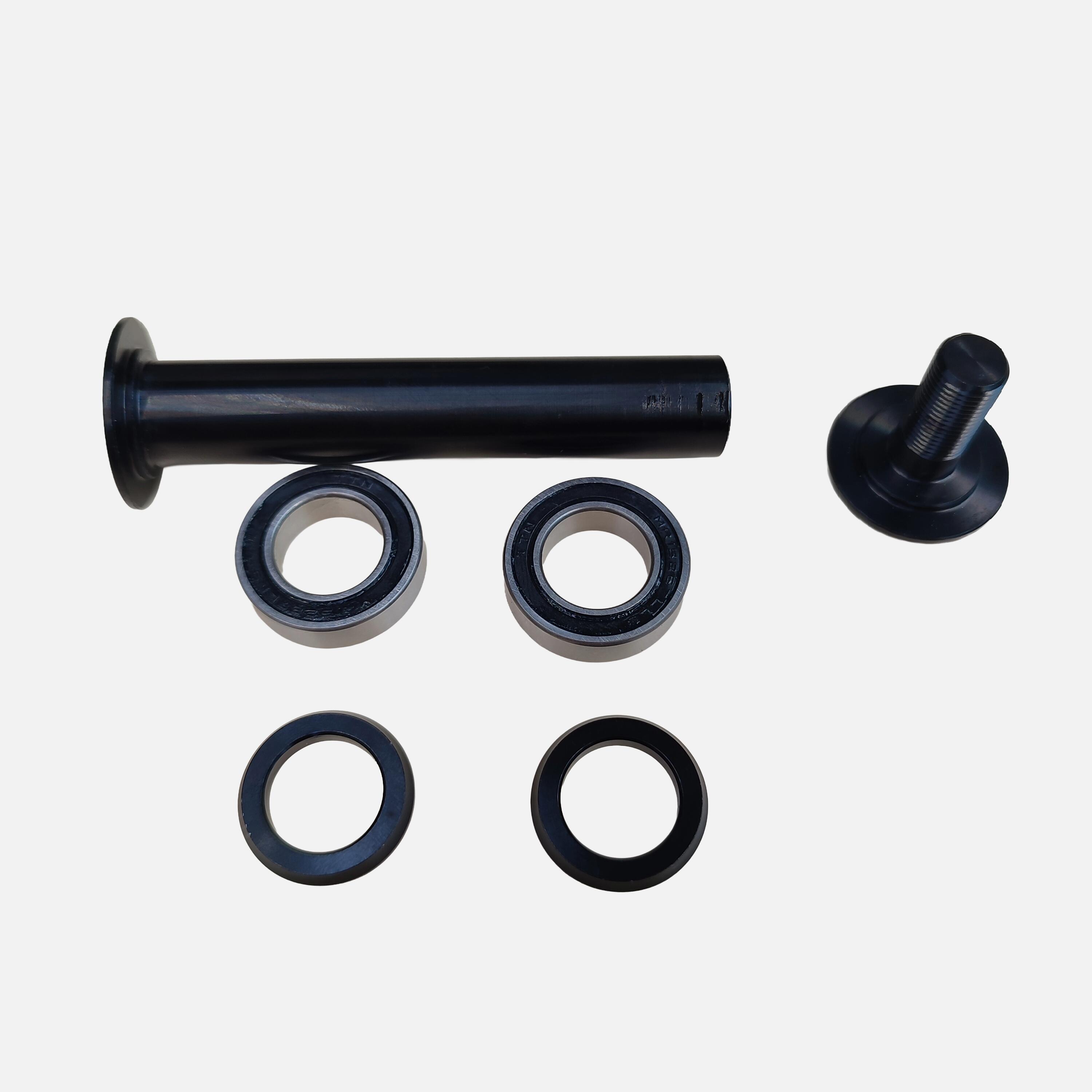 Zestaw śrub+podkładek do zawiasu / tylnego trójkąta w rowerze FEEL 700/900 LT