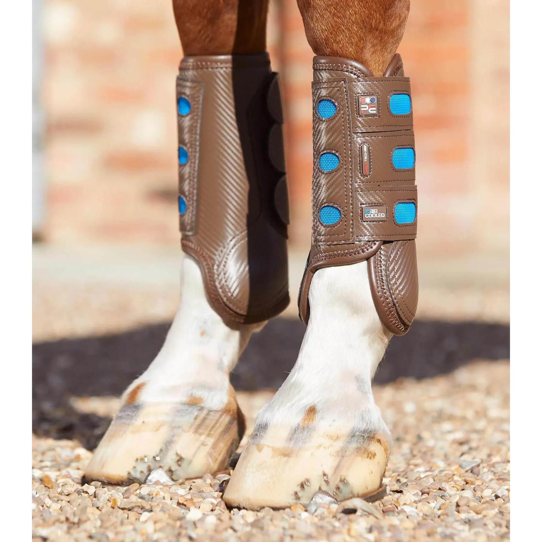 Zamknięte przednie getry dla koni Premier Equine Carbon Tech Air Cooled
