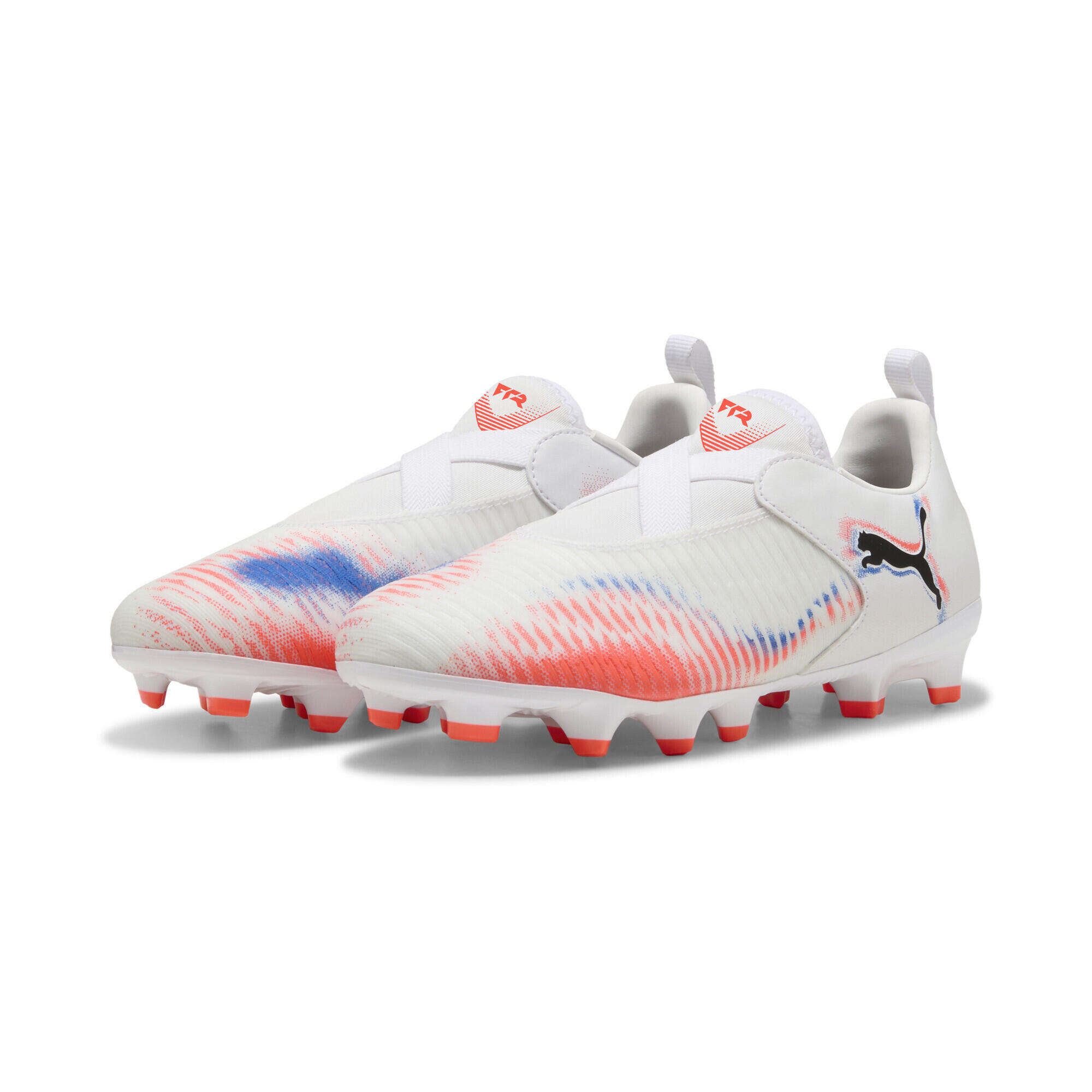 Młodzieżowe buty piłkarskie FUTURE 8 MATCH FG/AG bez sznurowadeł PUMA