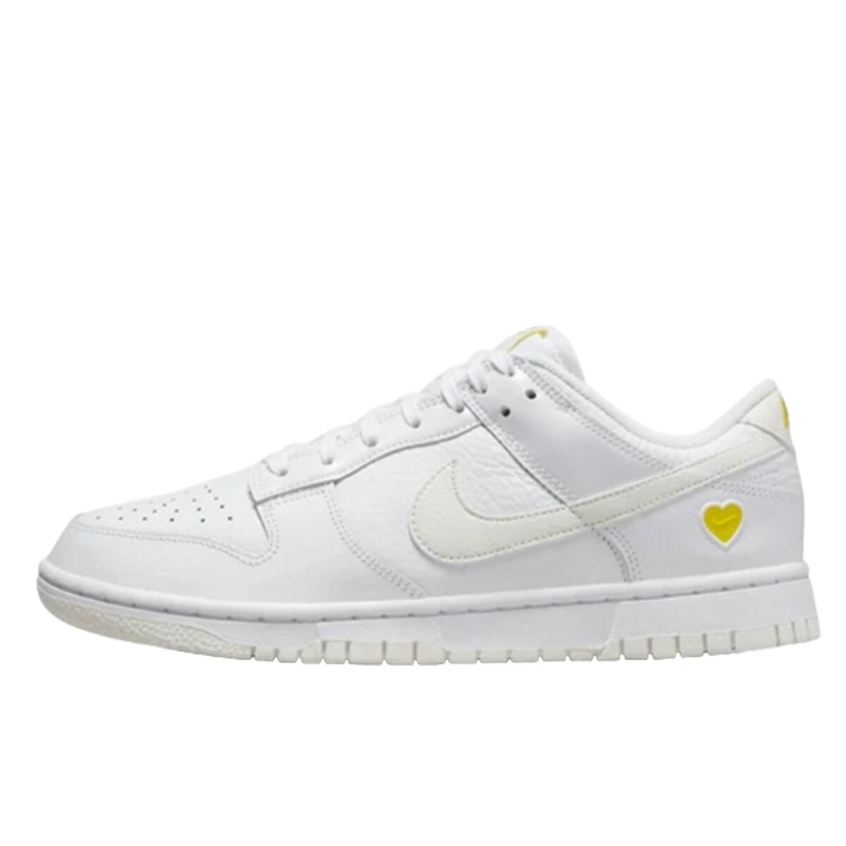 Nike Dunk Low Yellow Heart
