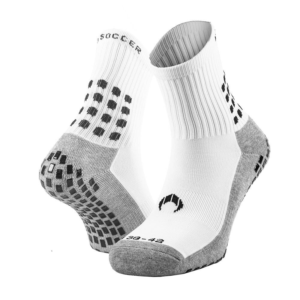 Białe antypoślizgowe skarpety