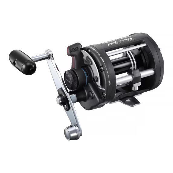 Specjalny praworęczny kołowrotek castingowy Shimano Charter