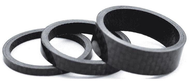 Ergotec Zestaw podkładek steru 1-1/8 (28,6 mm) 3 części 3/5/10 mm karbon