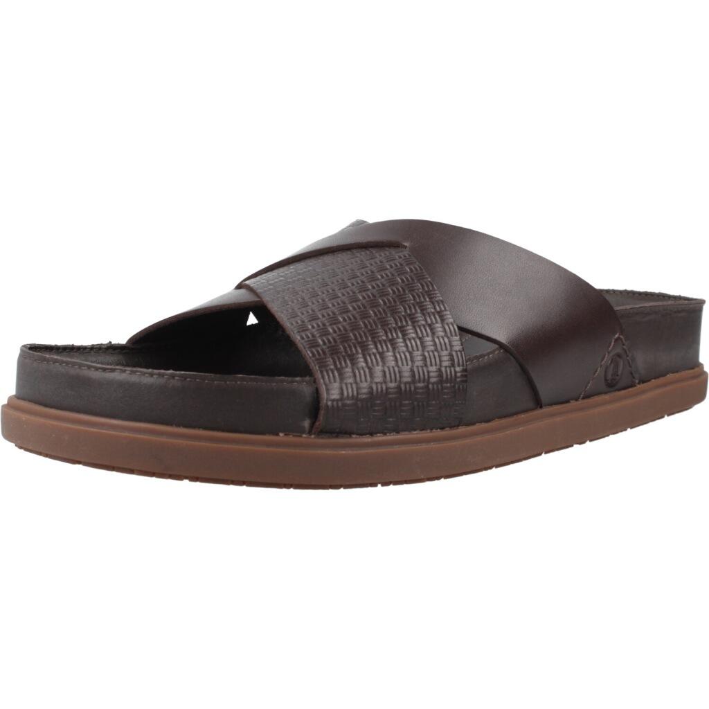Sandały CLARKS 26180888C Brązowy