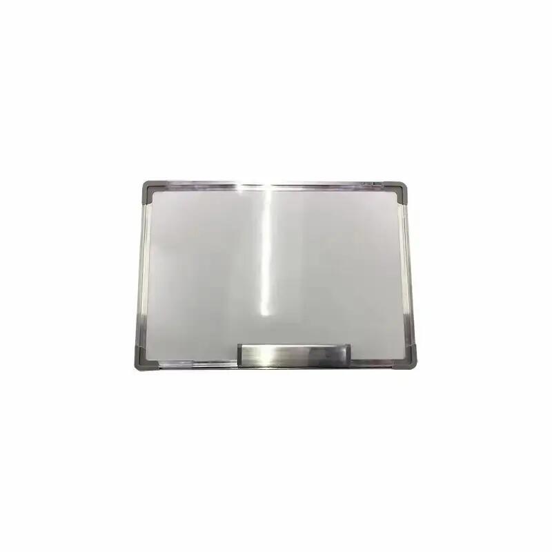 Tablica magnetyczna z aluminiową ramą i neutralnym podparciem Softee