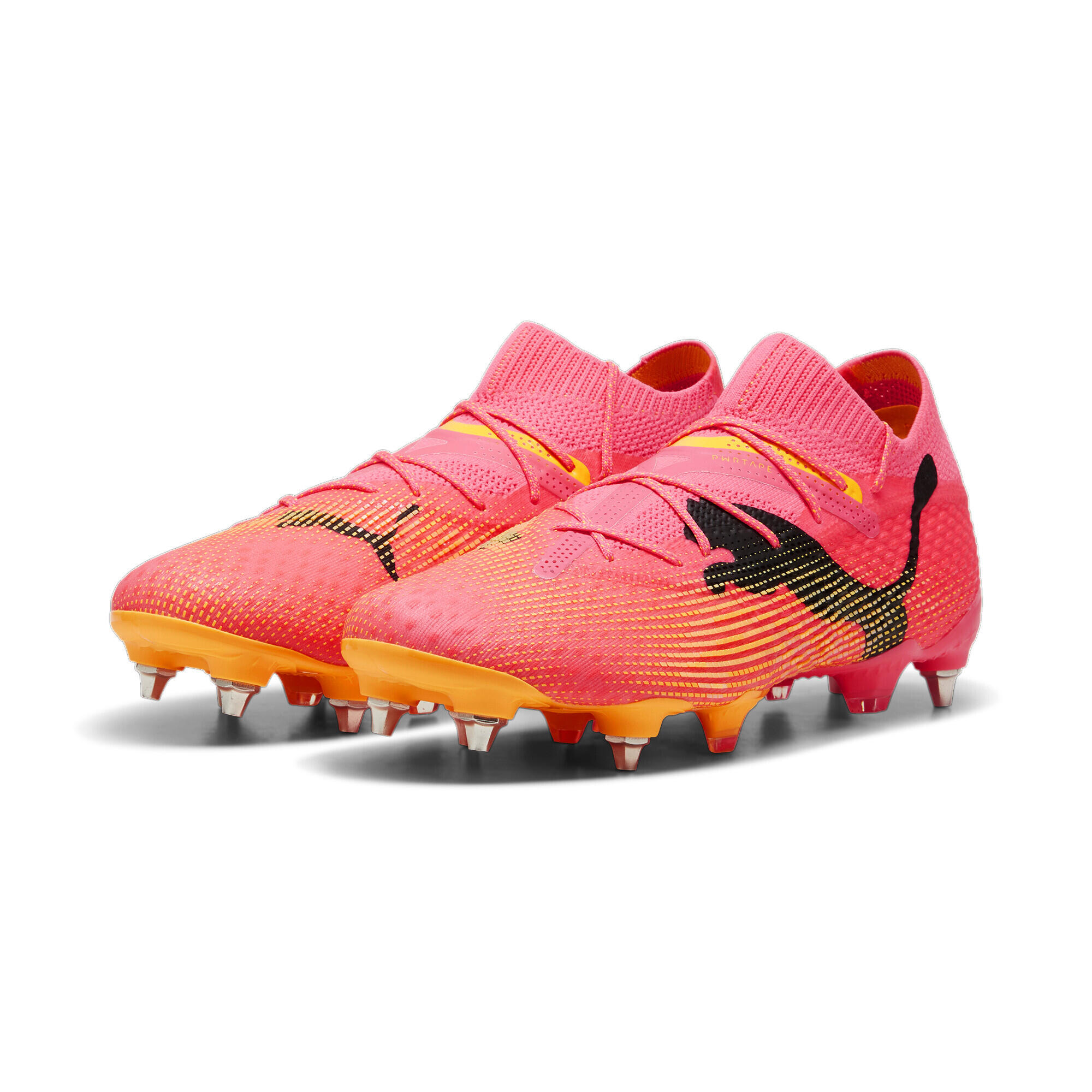 Buty piłkarskie FUTURE 7 ULTIMATE MxSG PUMA
