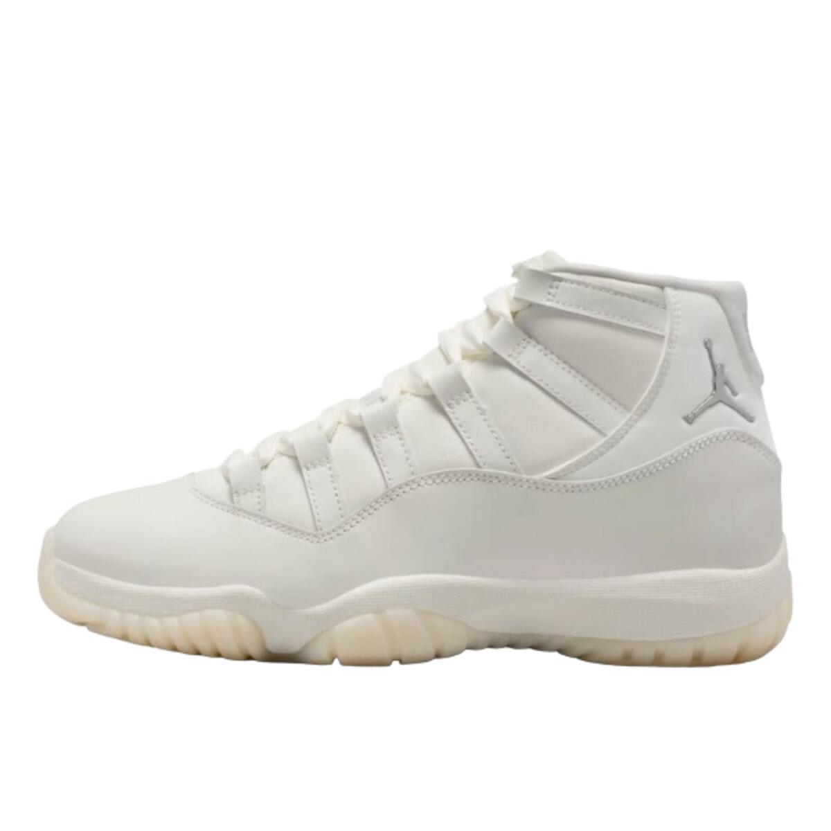 Air Jordan 11 Retro Pearl