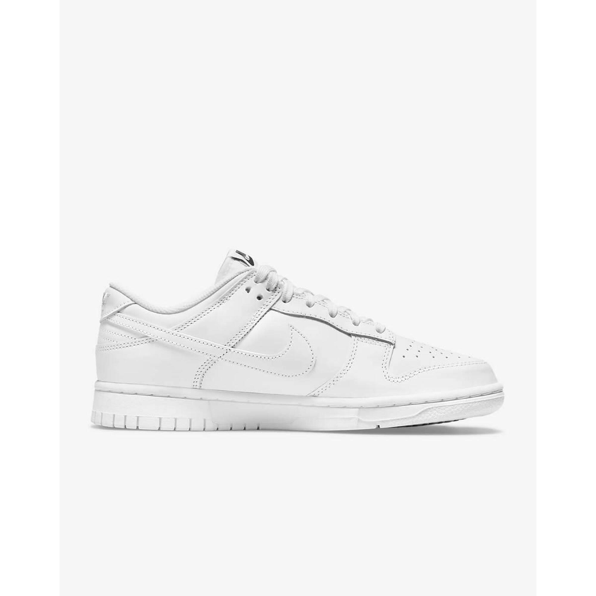 Buty sportowe Nike Dunk Low Triple White