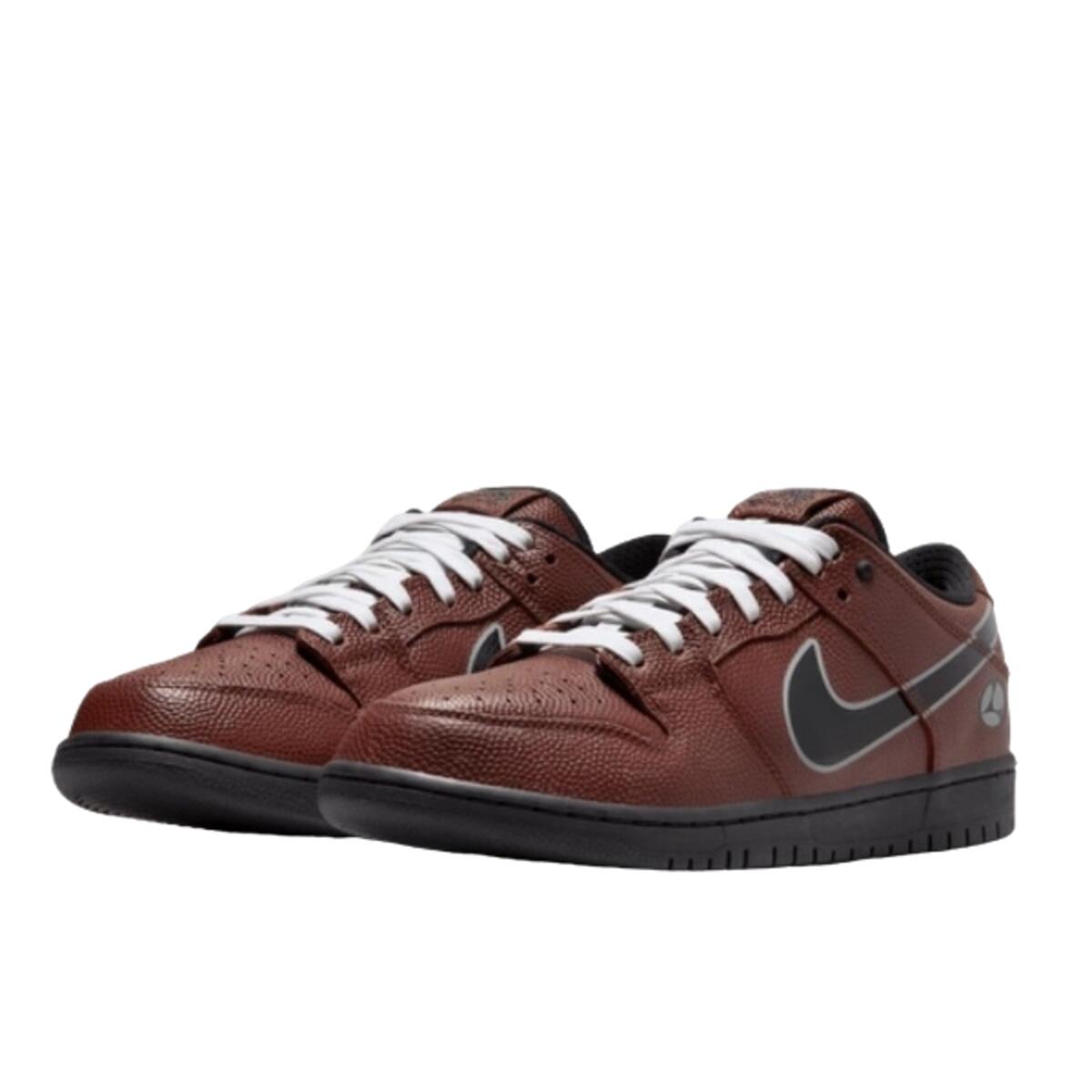 Nike SB Dunk Low Limosine Skateboards
