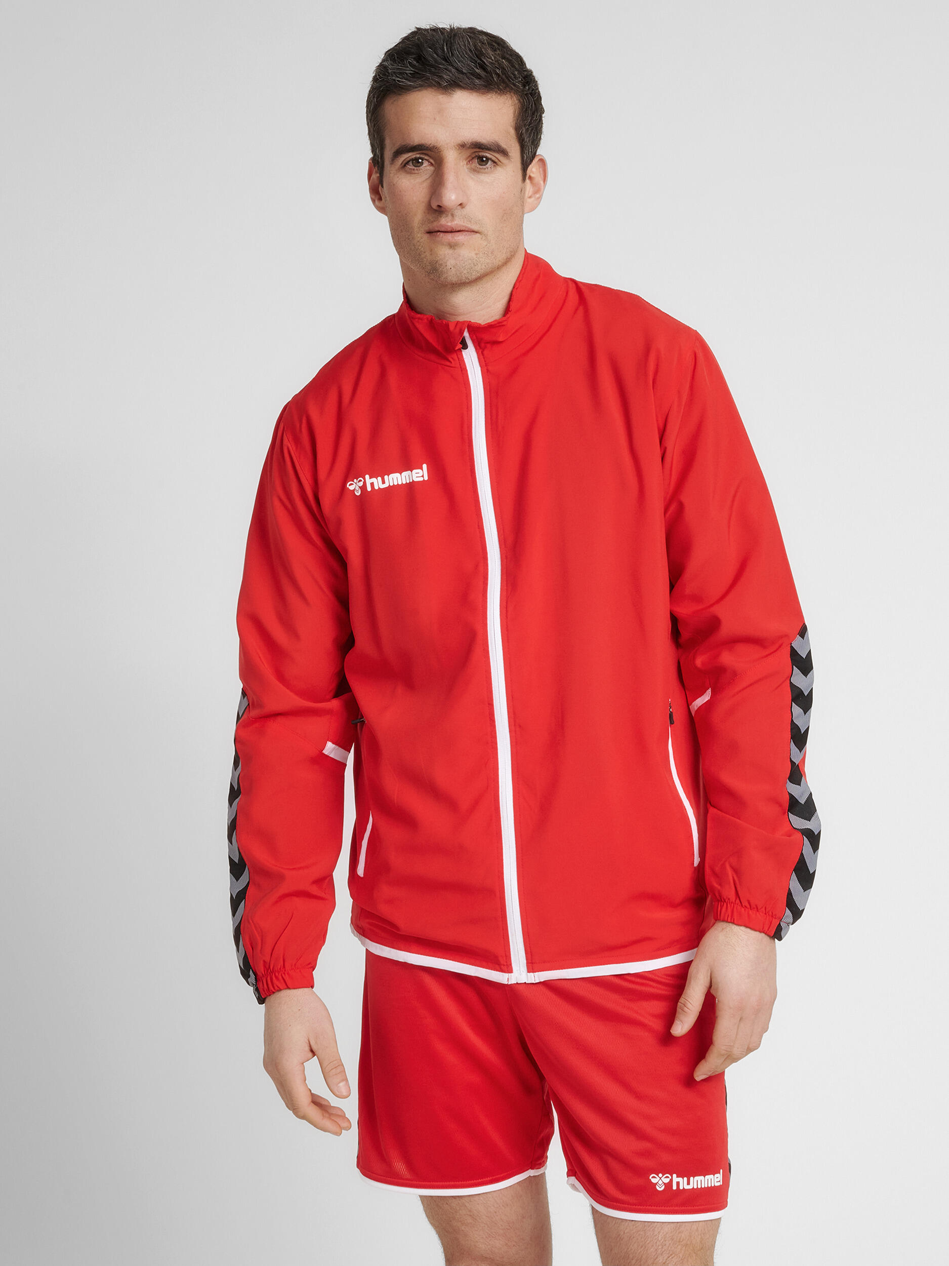 Kurtka poliestrowa Hummel Authentic Micro Jacket czerwona