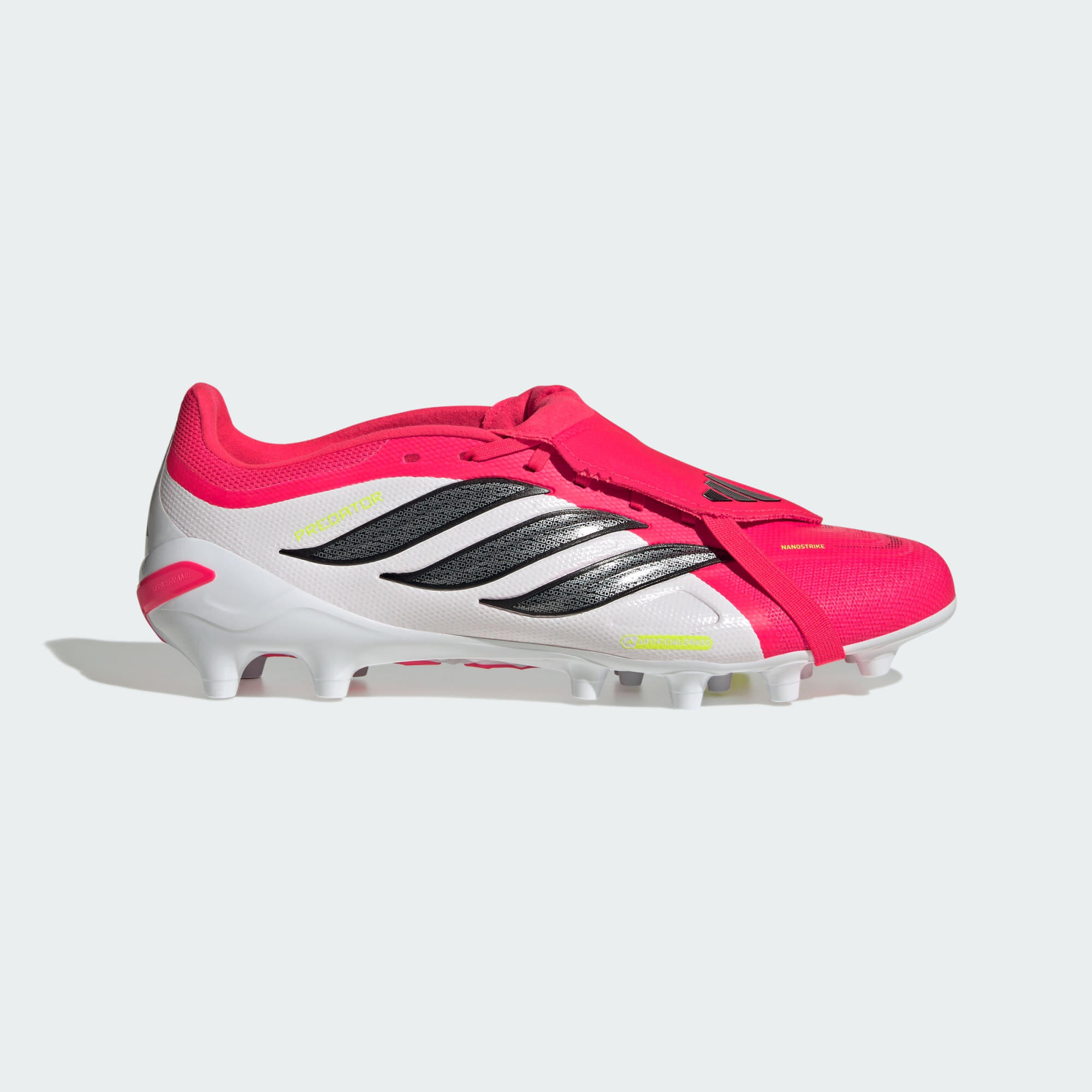 Buty piłkarskie z wywijanym językiem do gry na sztucznej nawierzchni PREDATOR