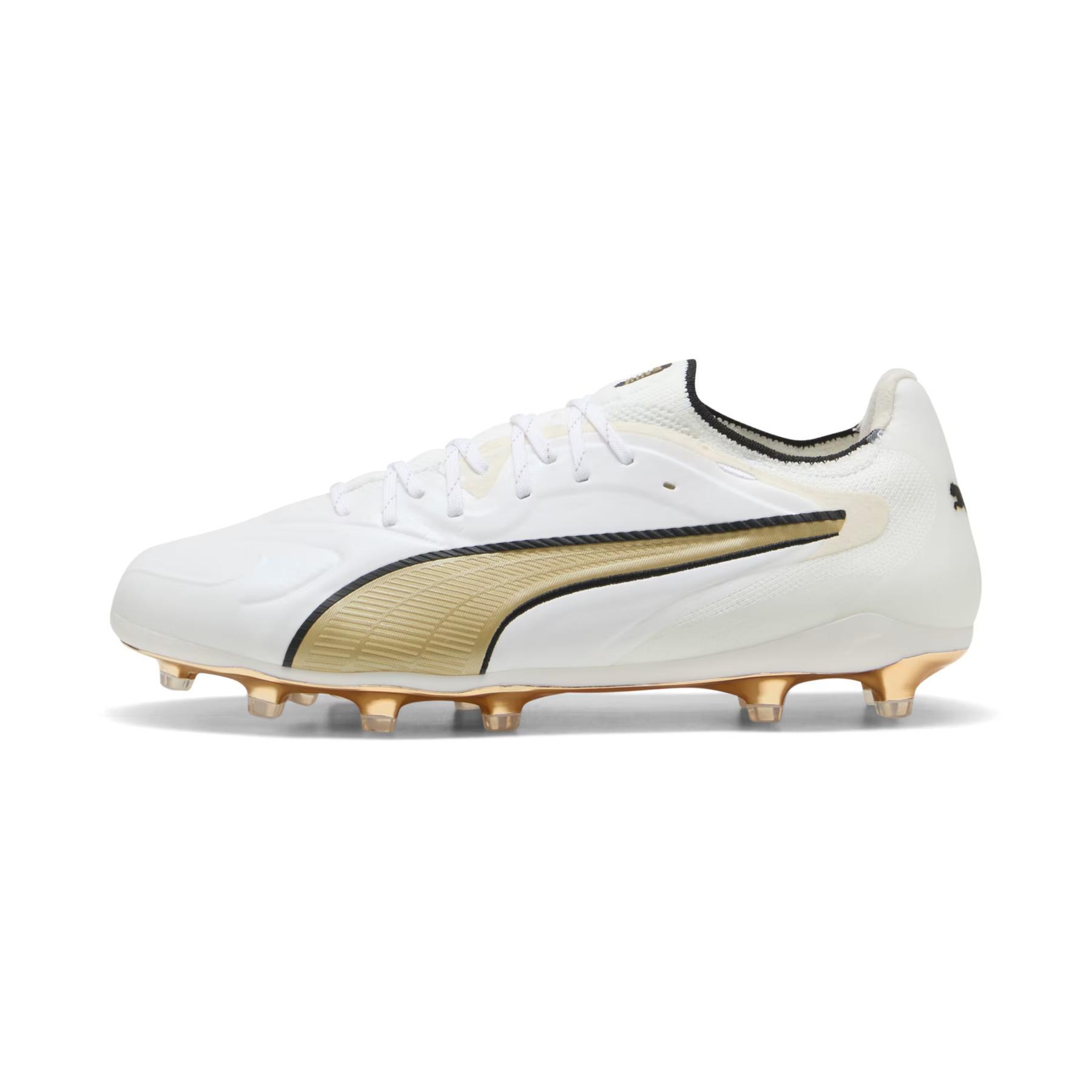 Buty piłkarskie Puma King 20 Ultimate FG/AG