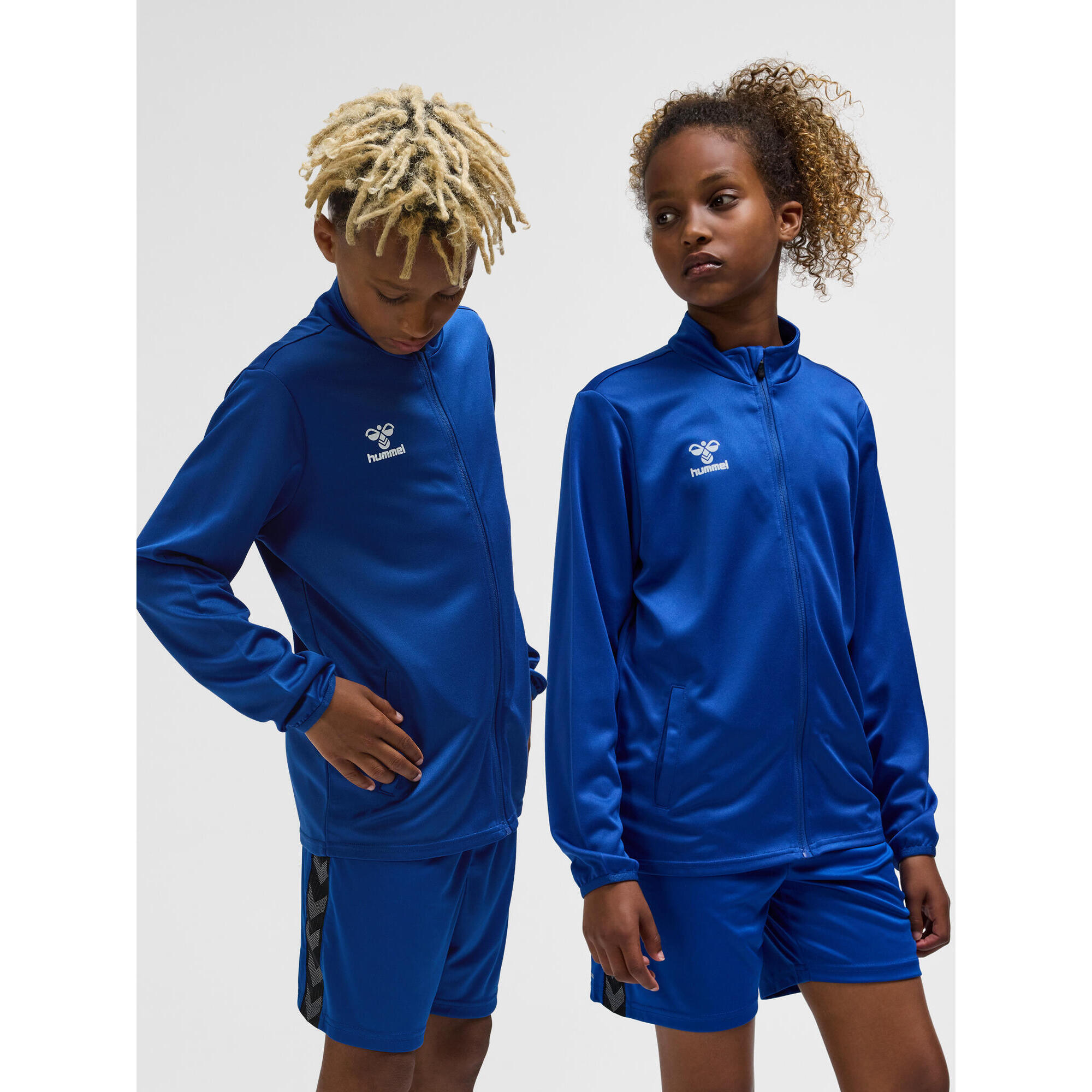 Dziecięca bluza dresowa Hummel Essential