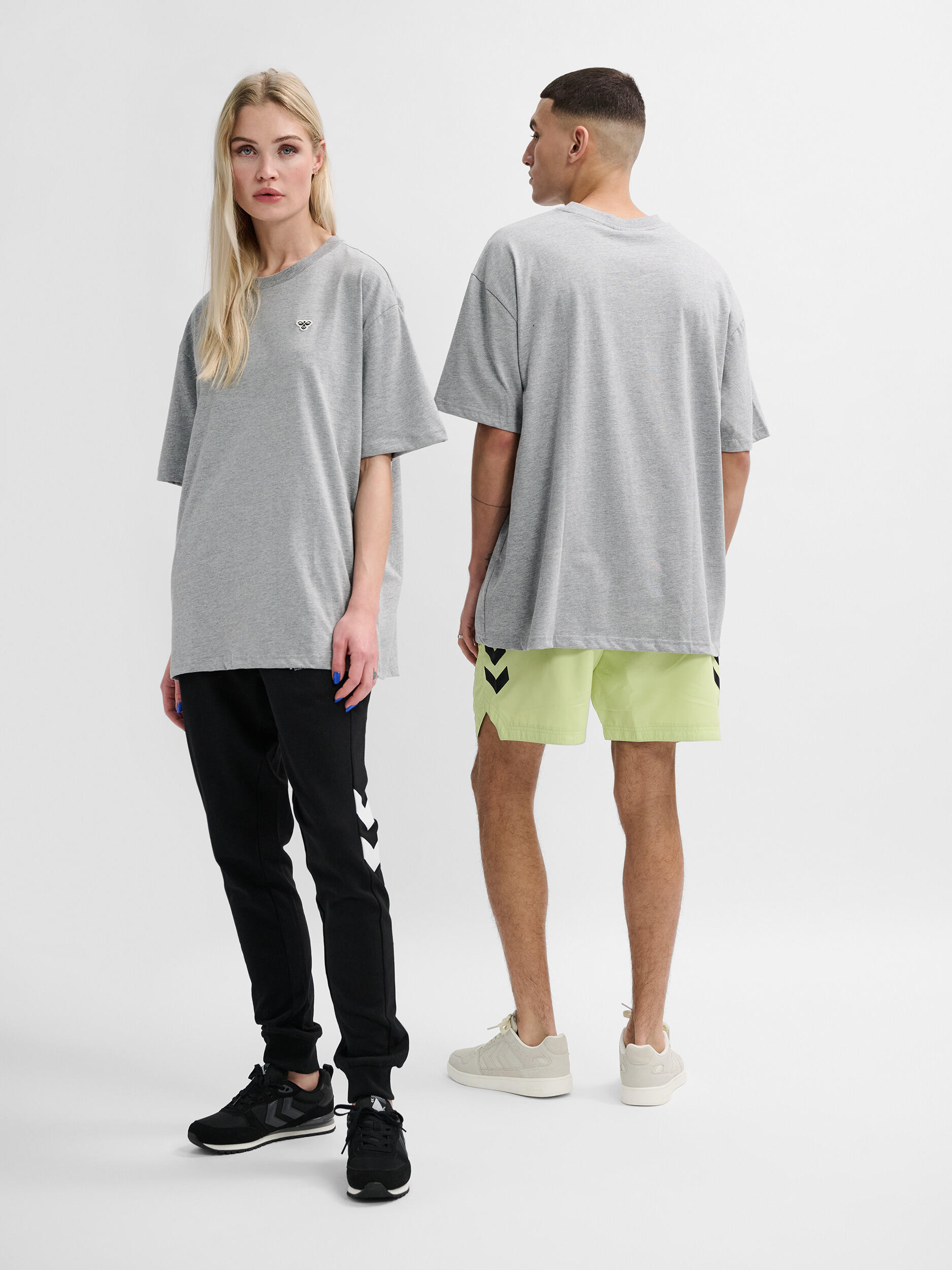 Koszulka Hummel Loose Bee