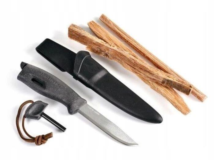 Nóż survivalowy z krzesiwem i rozpałką
