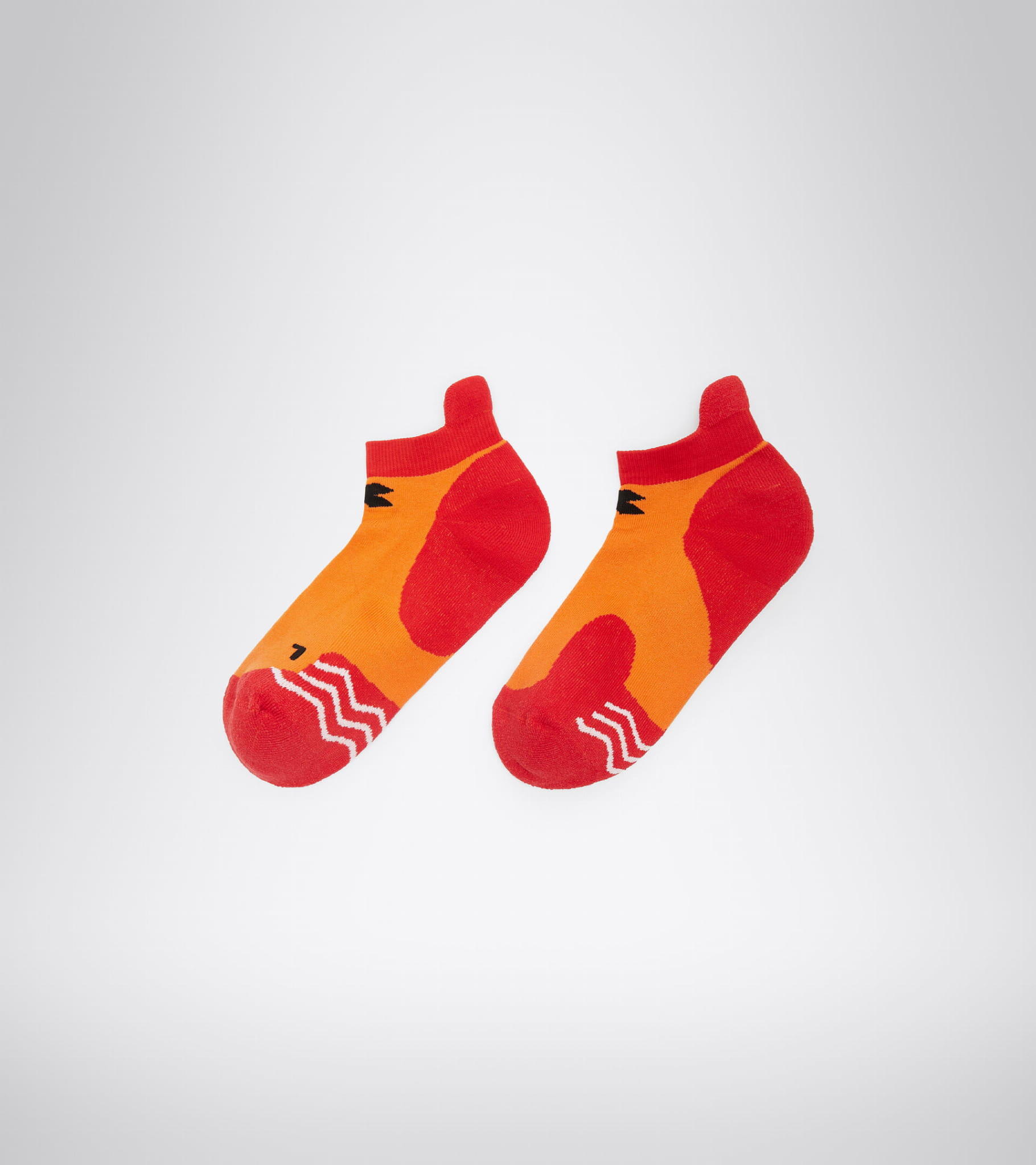 Skarpety tenisowe damskie Diadora SHORT L.SOCKS COURT red